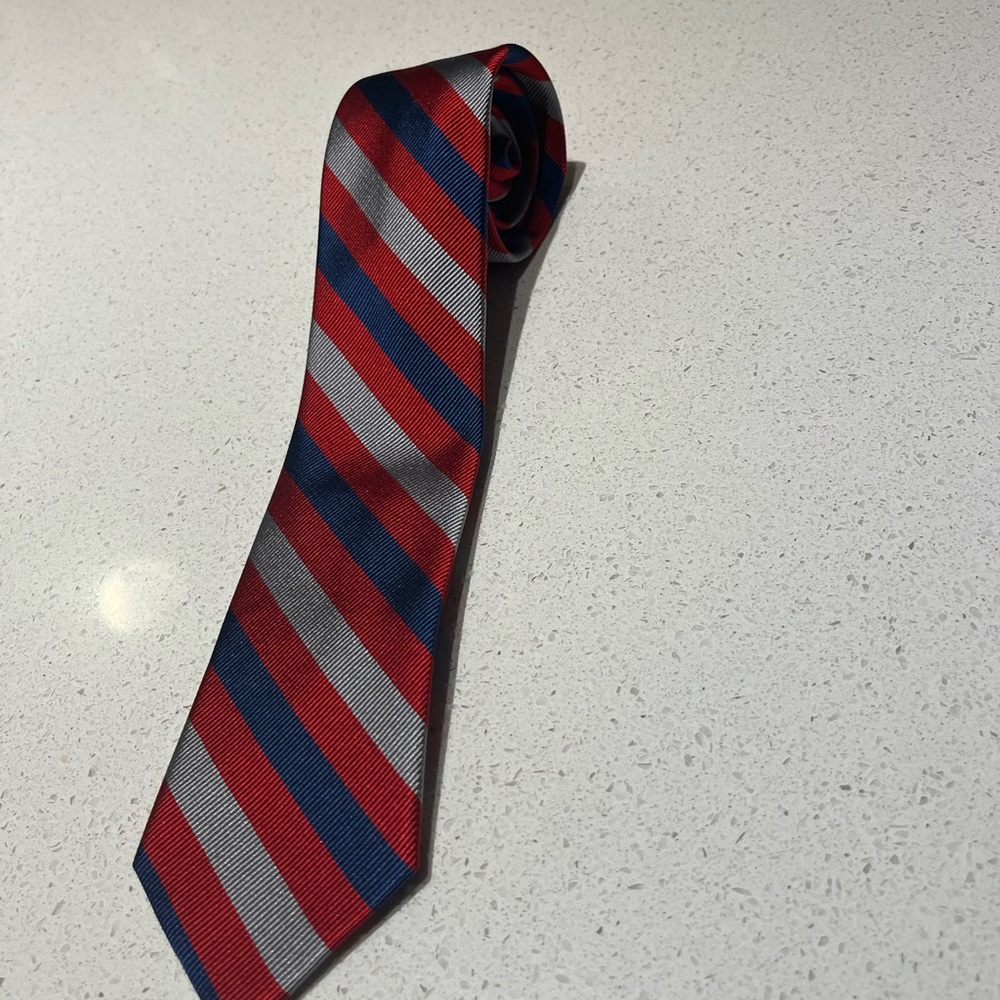 Pronto Uomo red, white, and silver tie